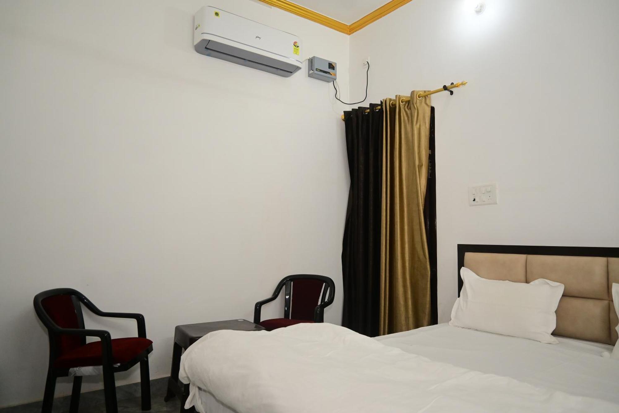 Shri Narayanam Guest House And Home Stay Ayodhya Esterno foto