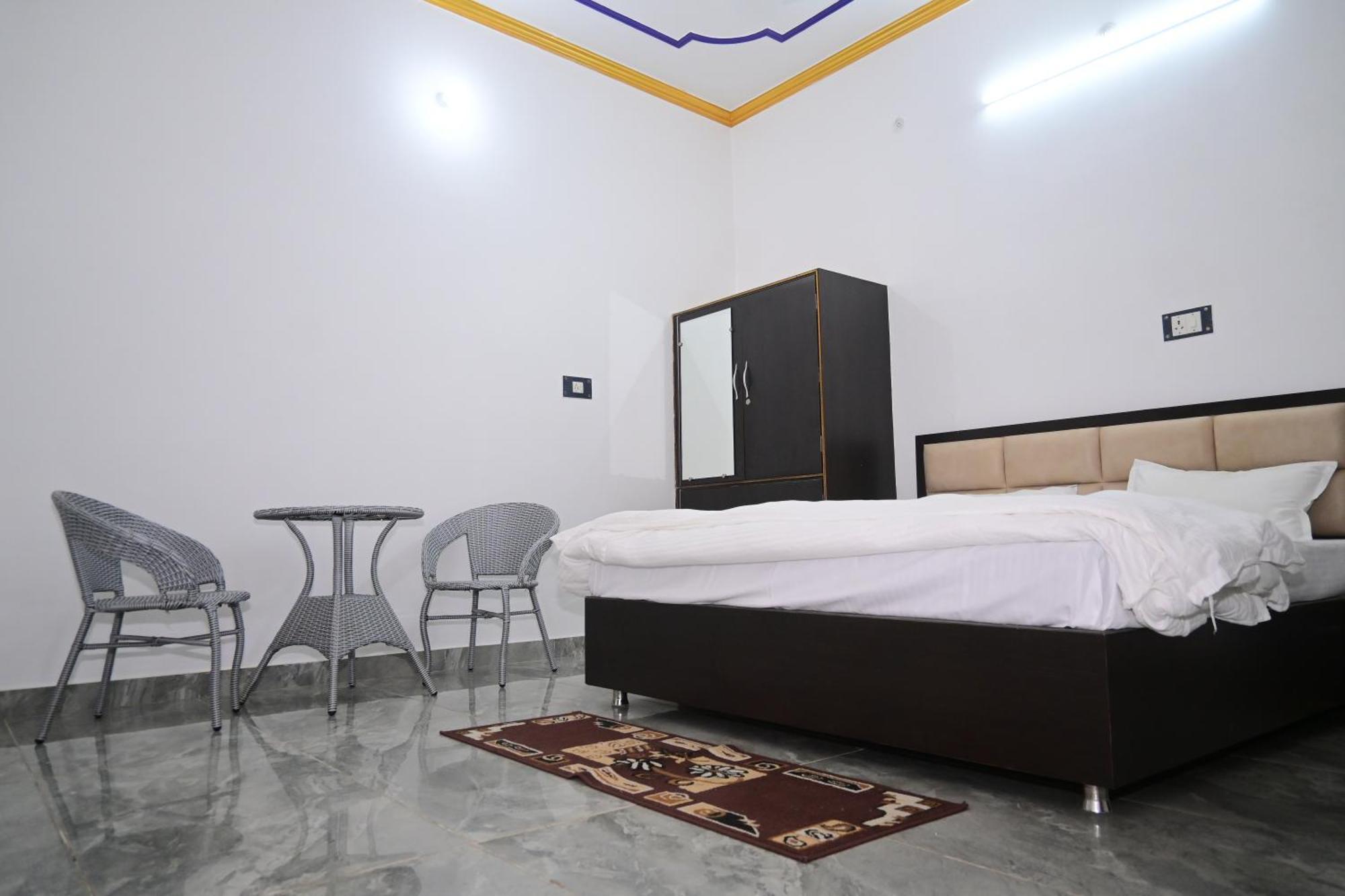Shri Narayanam Guest House And Home Stay Ayodhya Esterno foto